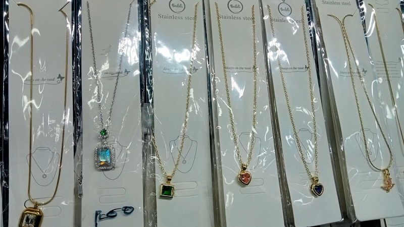 any 2 locket best for you