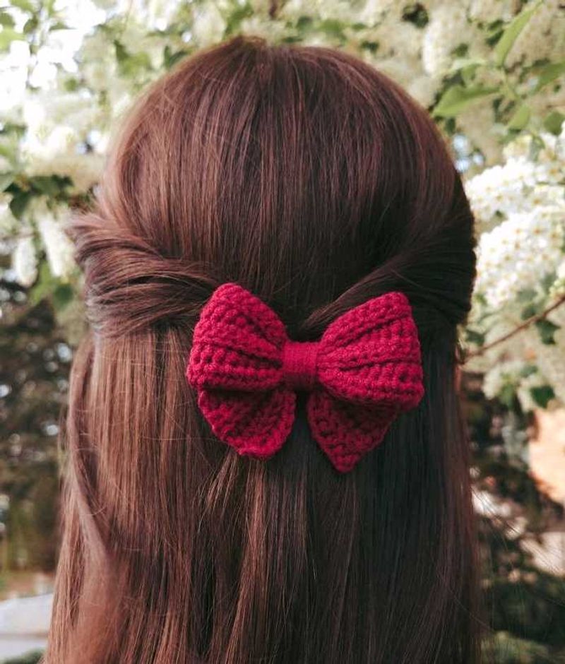 Crochet Bow Hair Clip