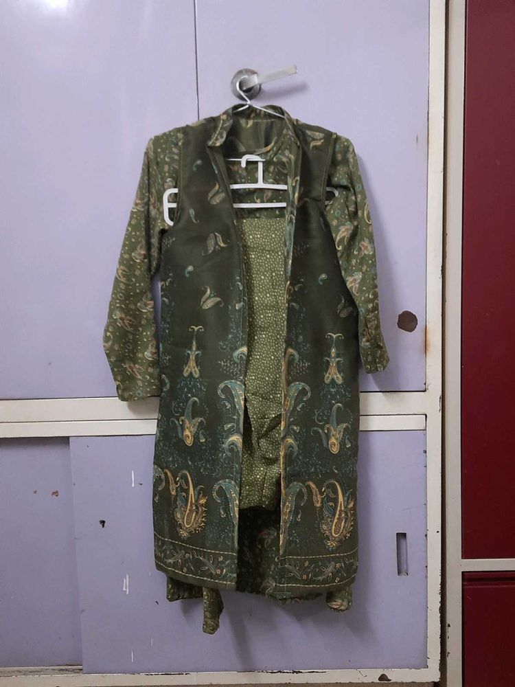 Ladies Suit