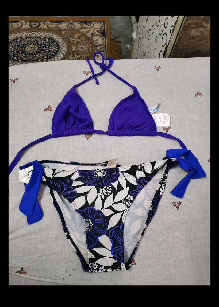 Stylish Blue Floral Bikini Set