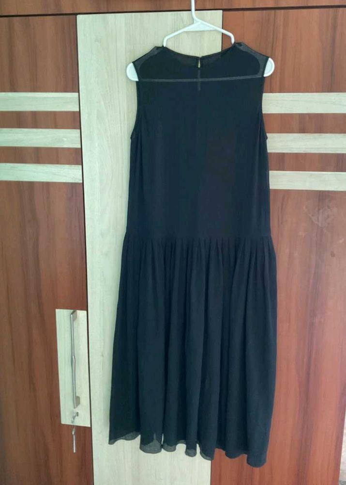 Chic Sleeveless Black Dress