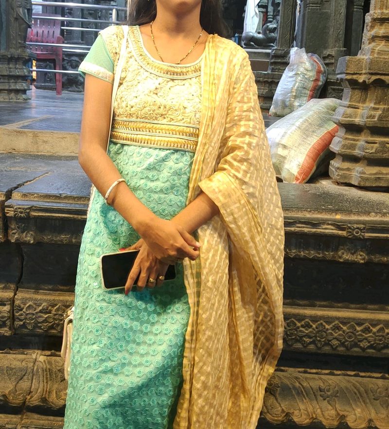 Only Kurti