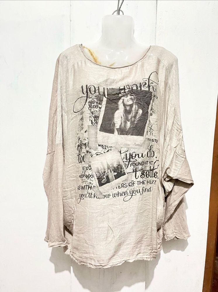 Unique Graphic Print Long Sleeve Top