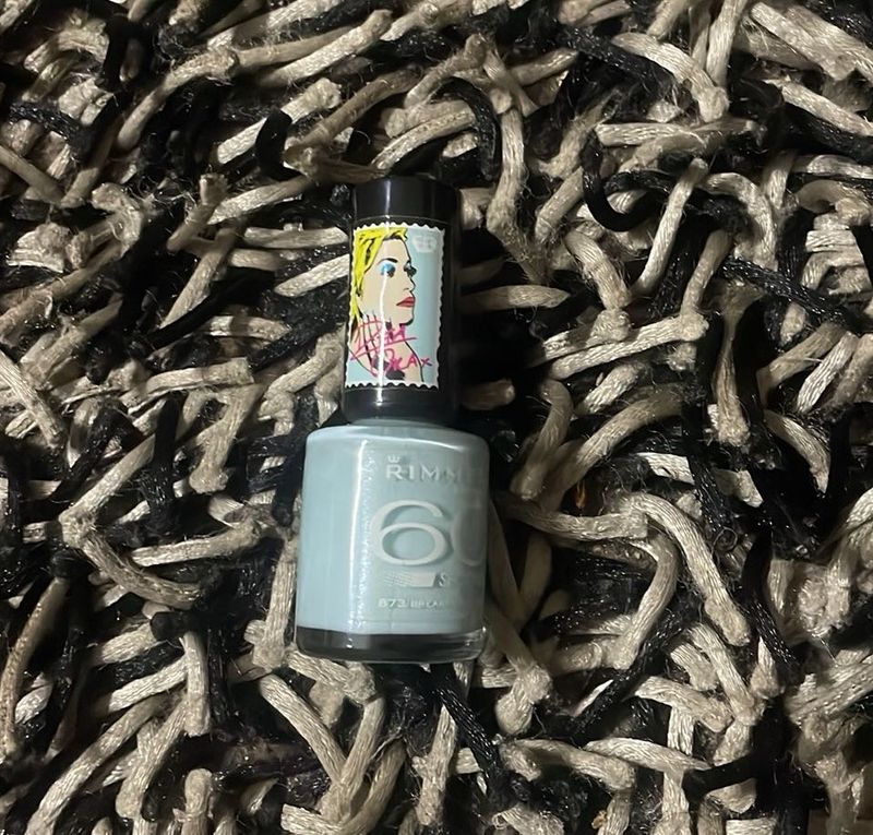 Rimmel 60 Seconds Nail Polish