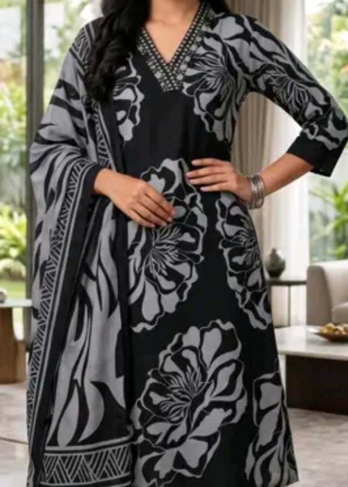 Elegant Black Kurta Set with pant and dupatta