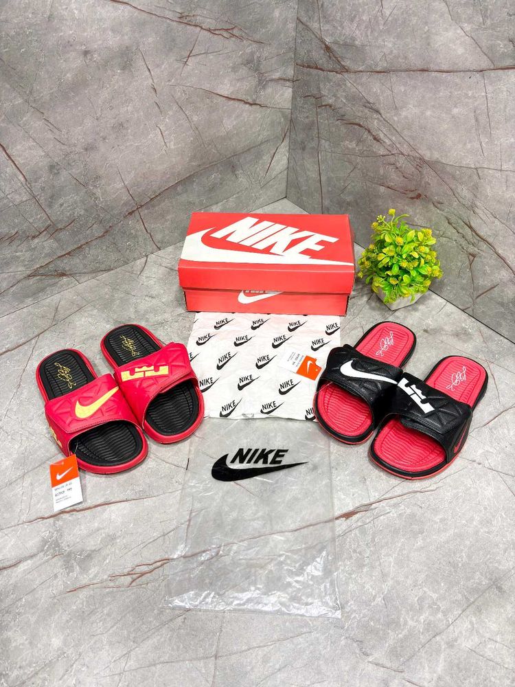 Nike flip flop