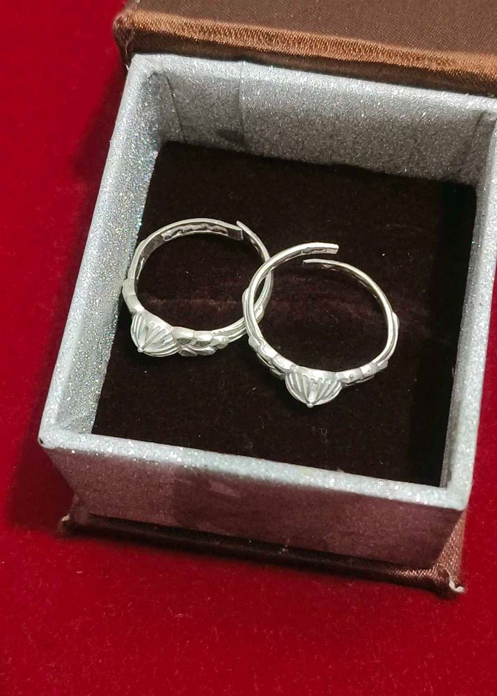 Elegant Silver Lotus Toe Rings