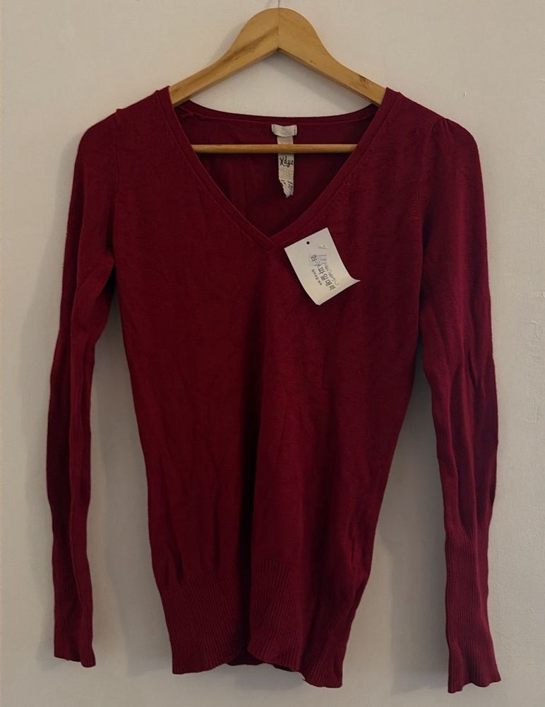 Burgundy V-Neck Long Sleeve Top