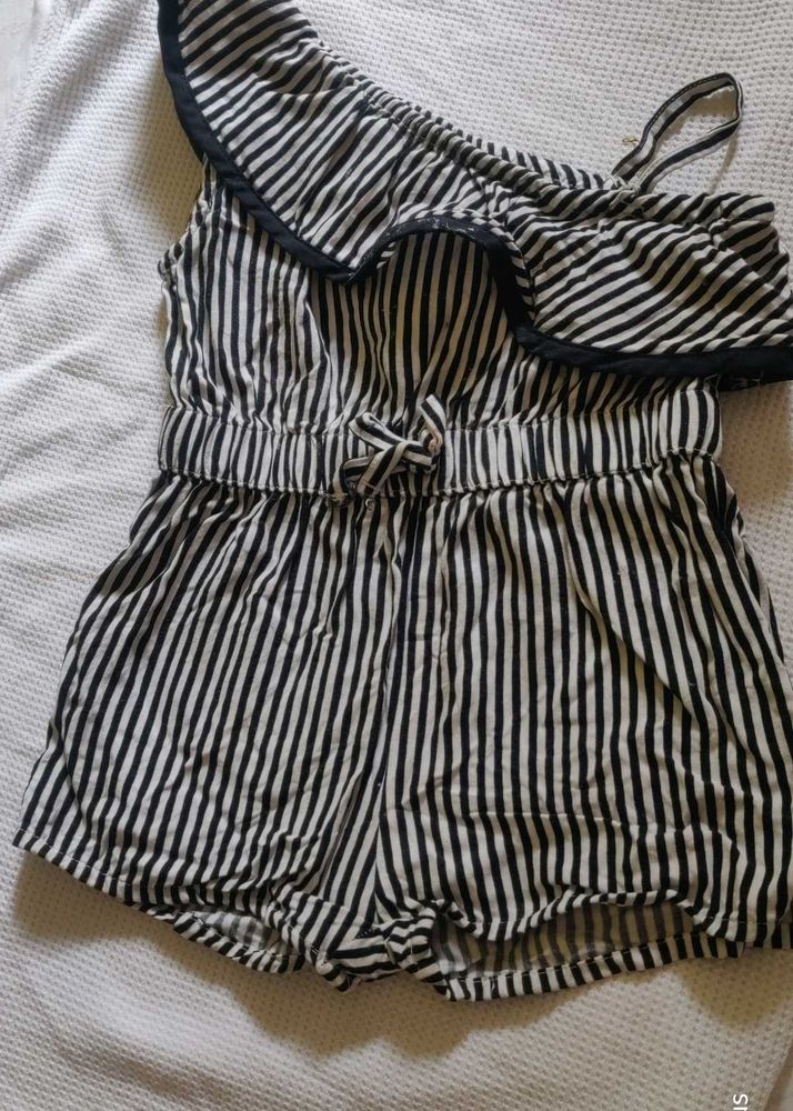 CUTE BABY ROMPER SUIT