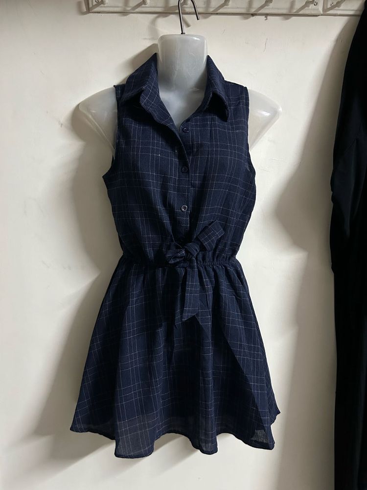 Chic Navy Plaid Sleeveless Dress