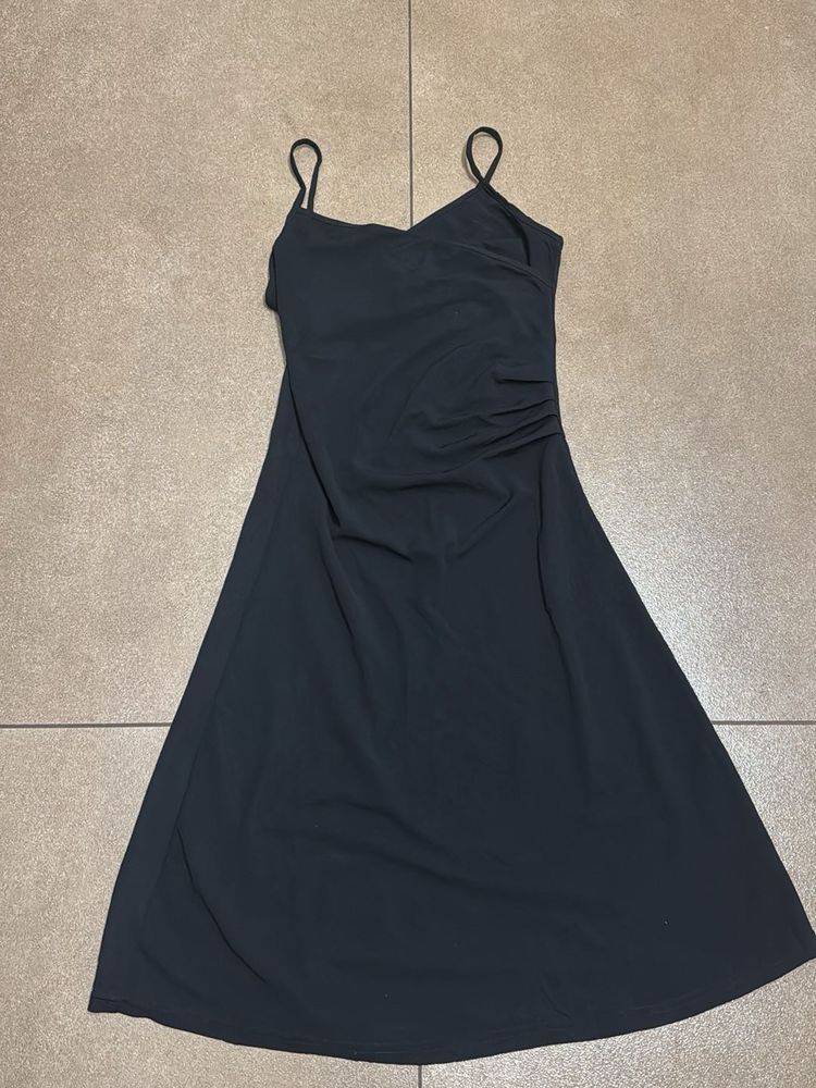 Chic Black Spaghetti Strap Dress