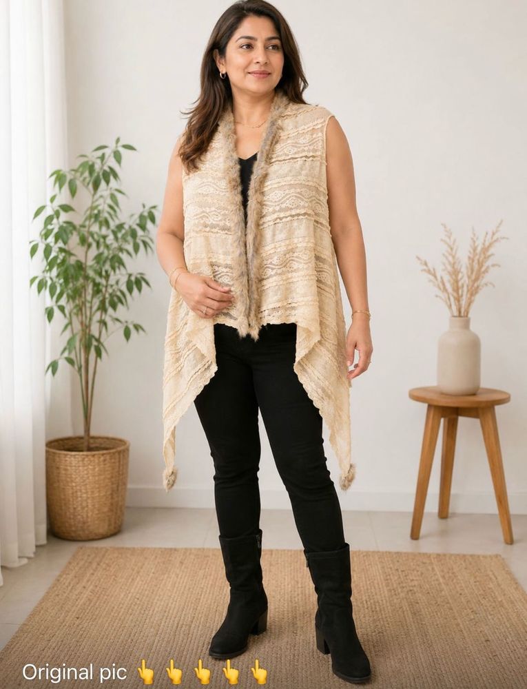 Elegant Lace Vest with Fur Trim