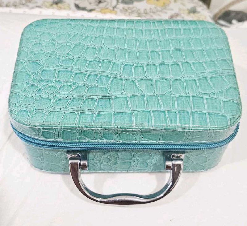 Teal Croc-Embossed Travel Jewelry Case
