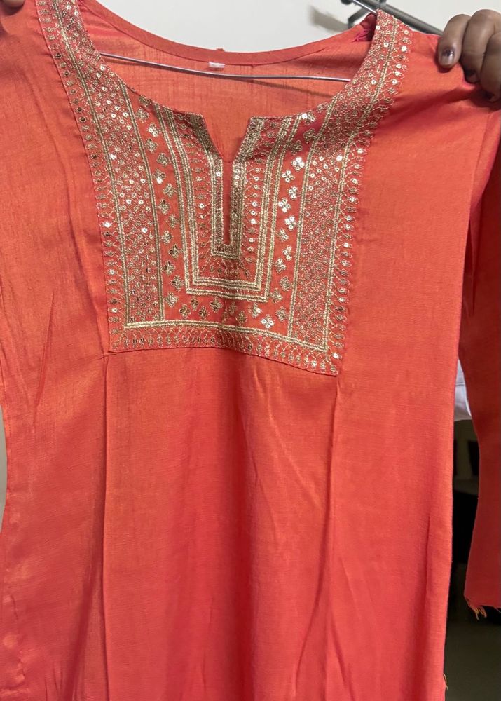 combo or 2 kurta sets with leggings