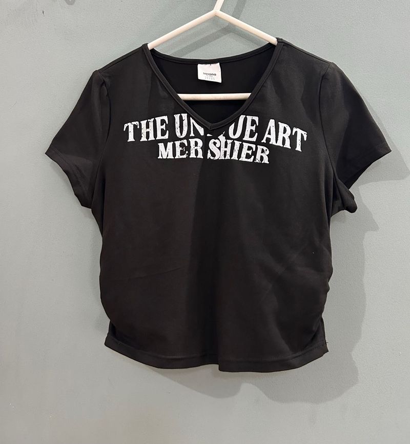 UNUSED Graphic Print V-Neck T-Shirt