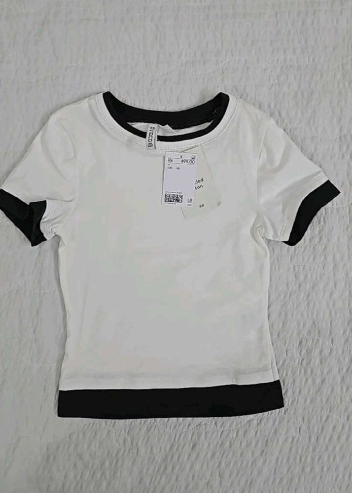 H&amp;M Divided Basic T-Shirt size XS