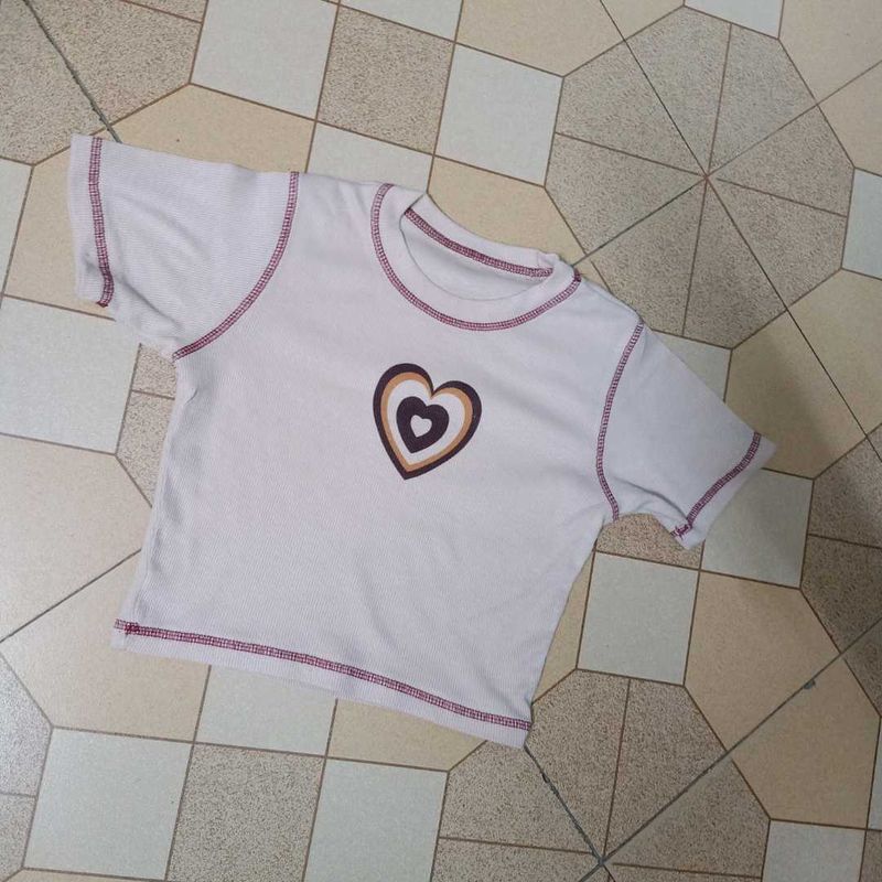 Cute Heart Graphic T-Shirt