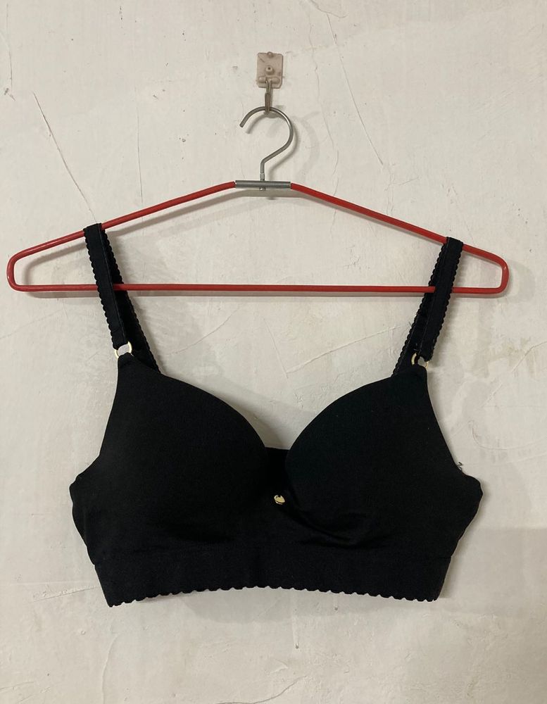 H&amp;M Comfortable Black Everyday Bra