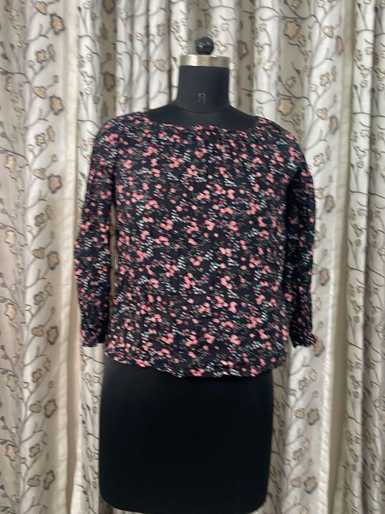 Floral Print Long Sleeve Top