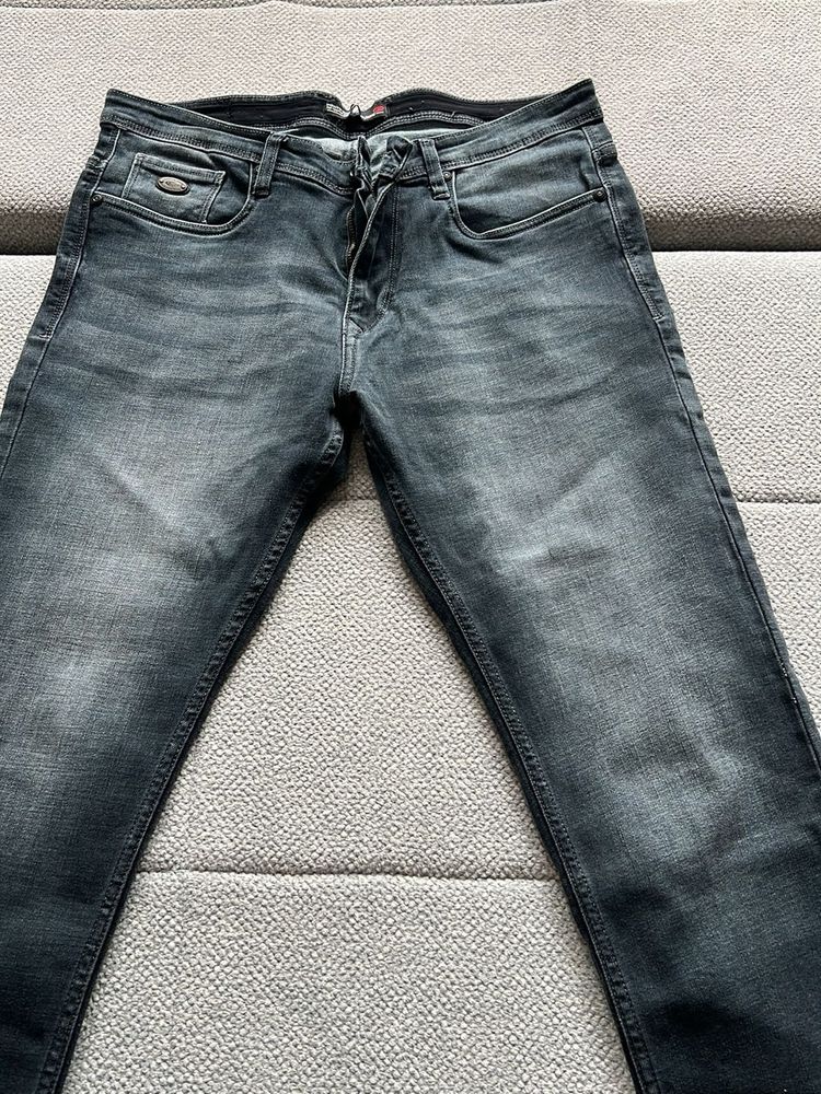 Men's Grey Slim Fit Jeans