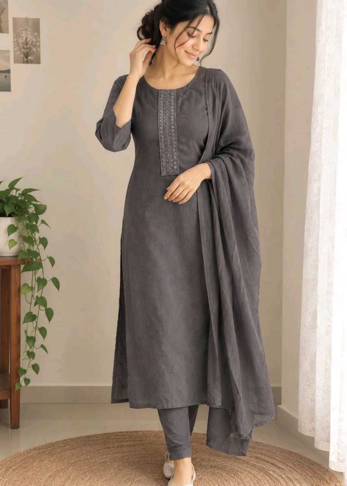 Elegant Grey Kurta Set with Dupatta
