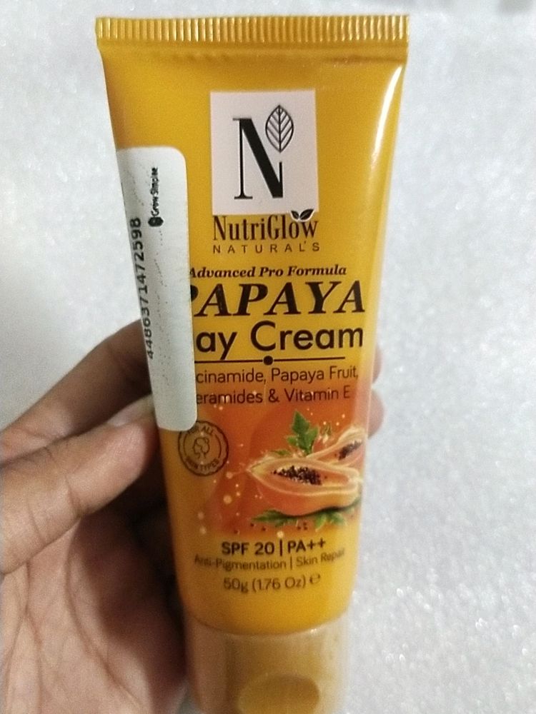 Nutriglow Spf Day Cream