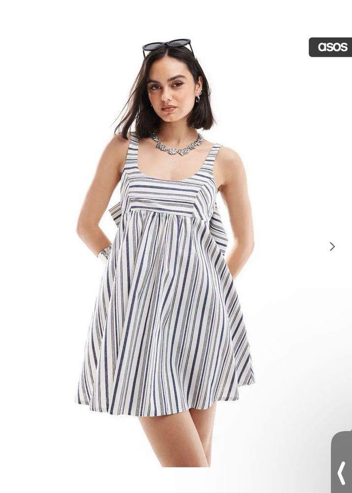 scoop neck dress with big back bow detail