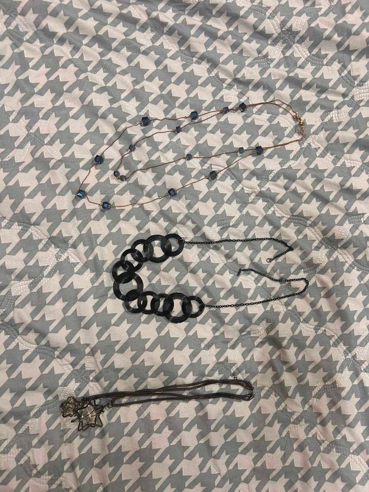 Lot of 3 Necklaces