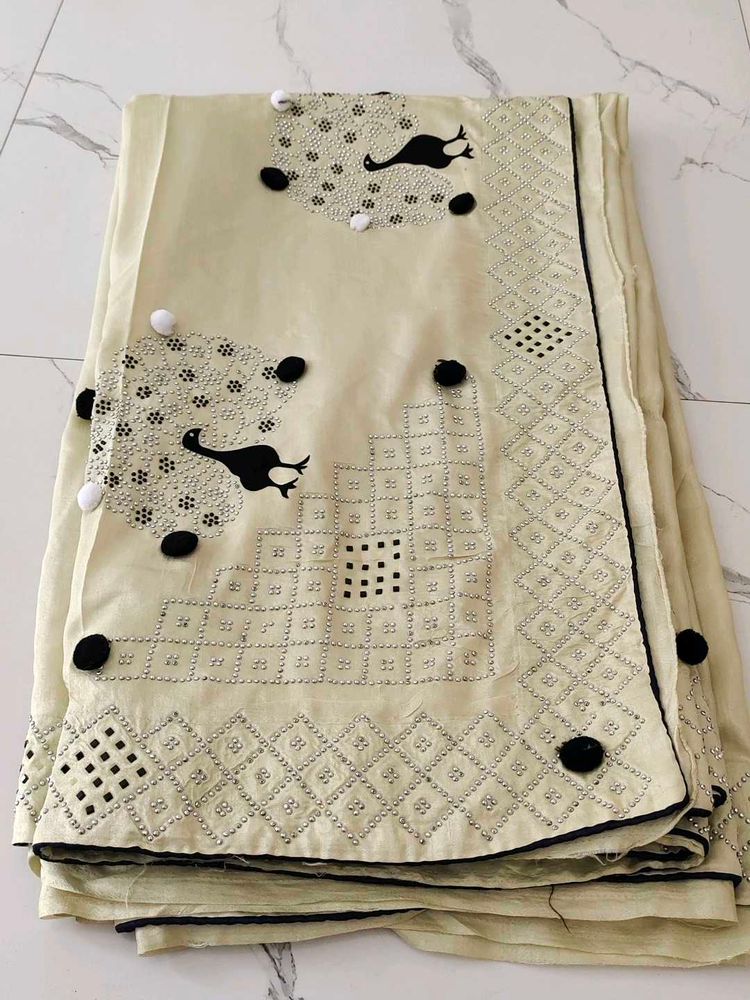 Cream Saree with Black Bird Motifs