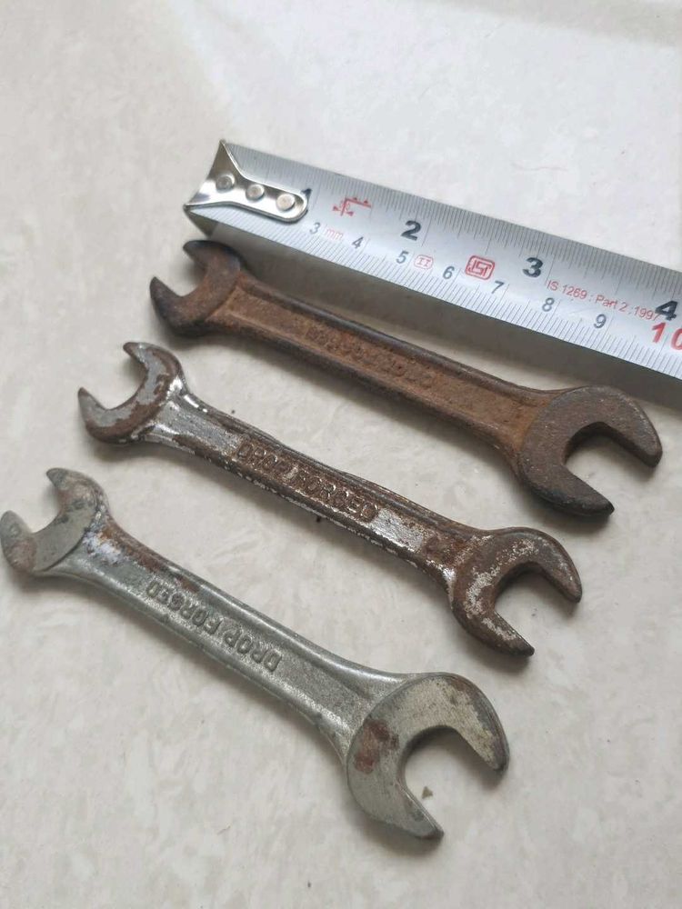 Vintage Drop Forged Wrenches Set