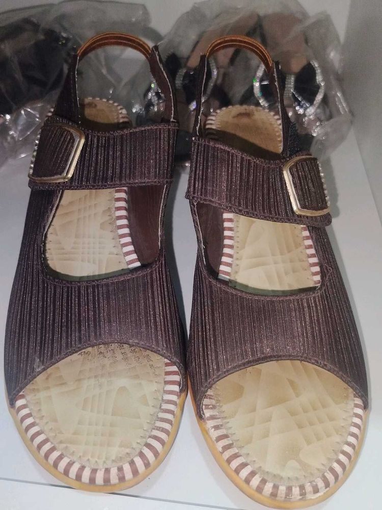 Stylish Women's Brown Sandals
