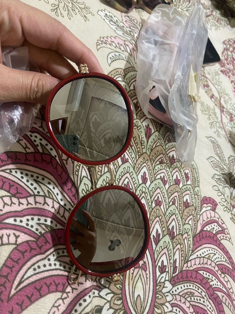 Chic Round Red Frame Sunglasses