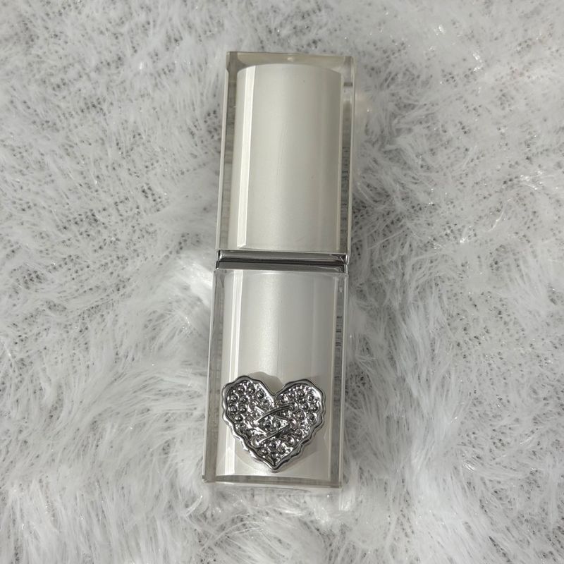 Gege bear heart lipstick