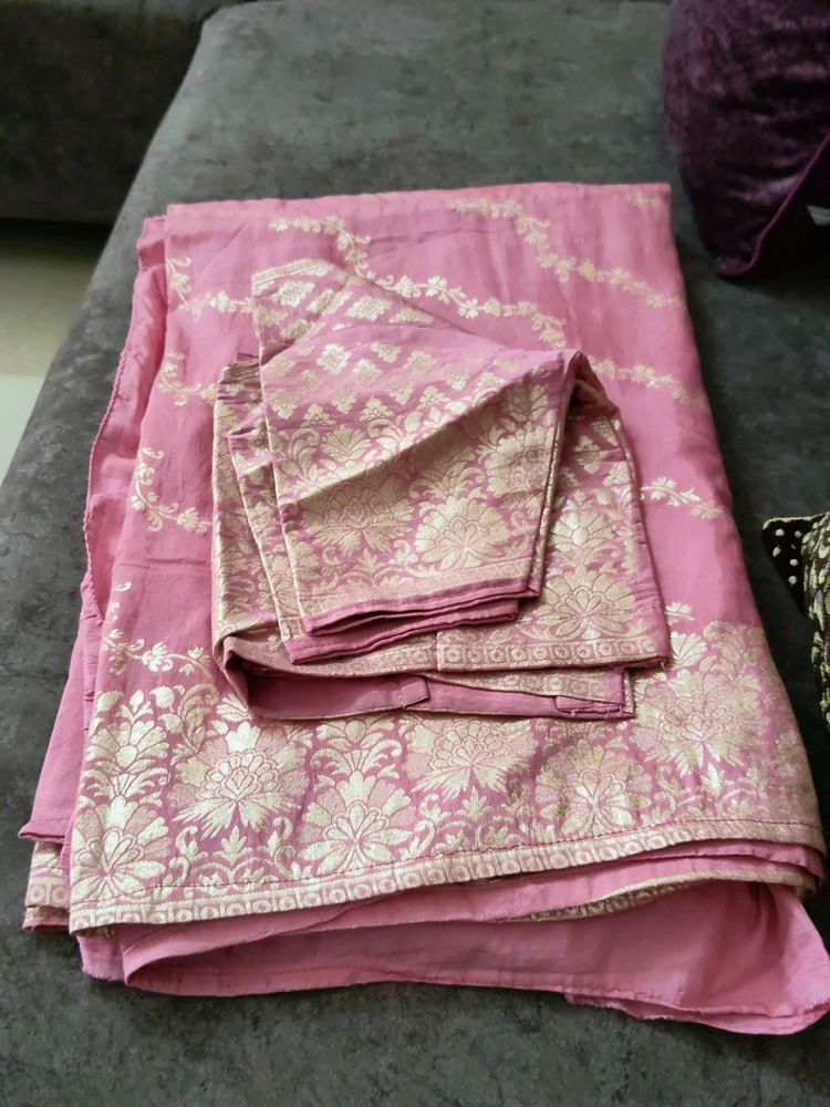 Pink Saree With Blouse