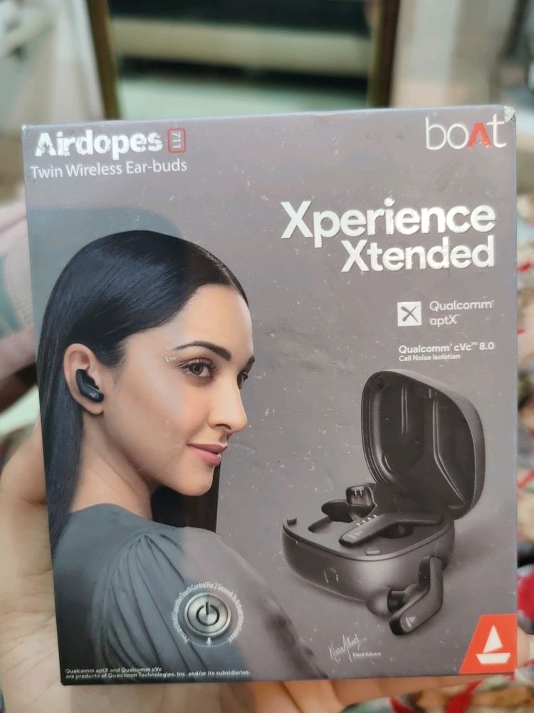 BOAT AIRDOPES 711 Twin Wireless Earbuds.