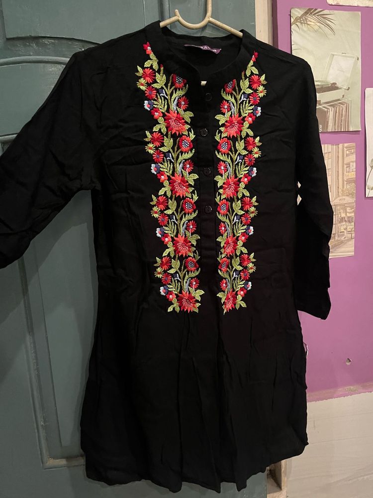 Black libas Embroidered Kurta, XS