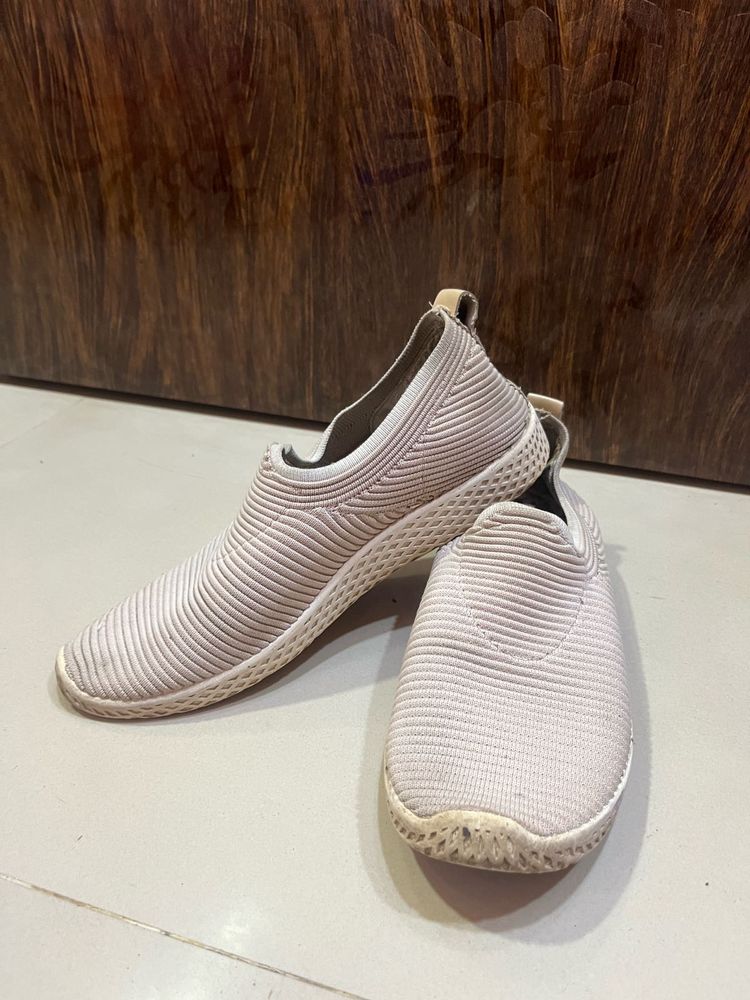 Bata size 6|39 Casual Slip-On Shoes
