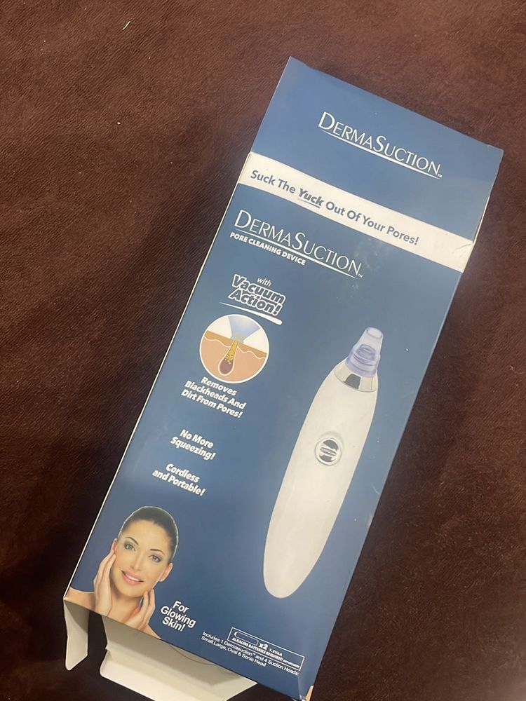 DermaSuction Pore Cleaning Device