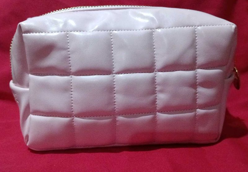 nykaa luxe Quilted Cosmetic Bag