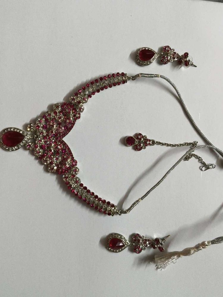 Stunning Red &amp; Silver Necklace Set