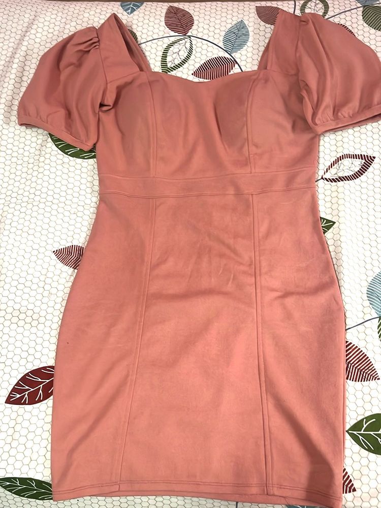 Dusty Rose Pink Bodycon Mini Dress with Puff Sleev