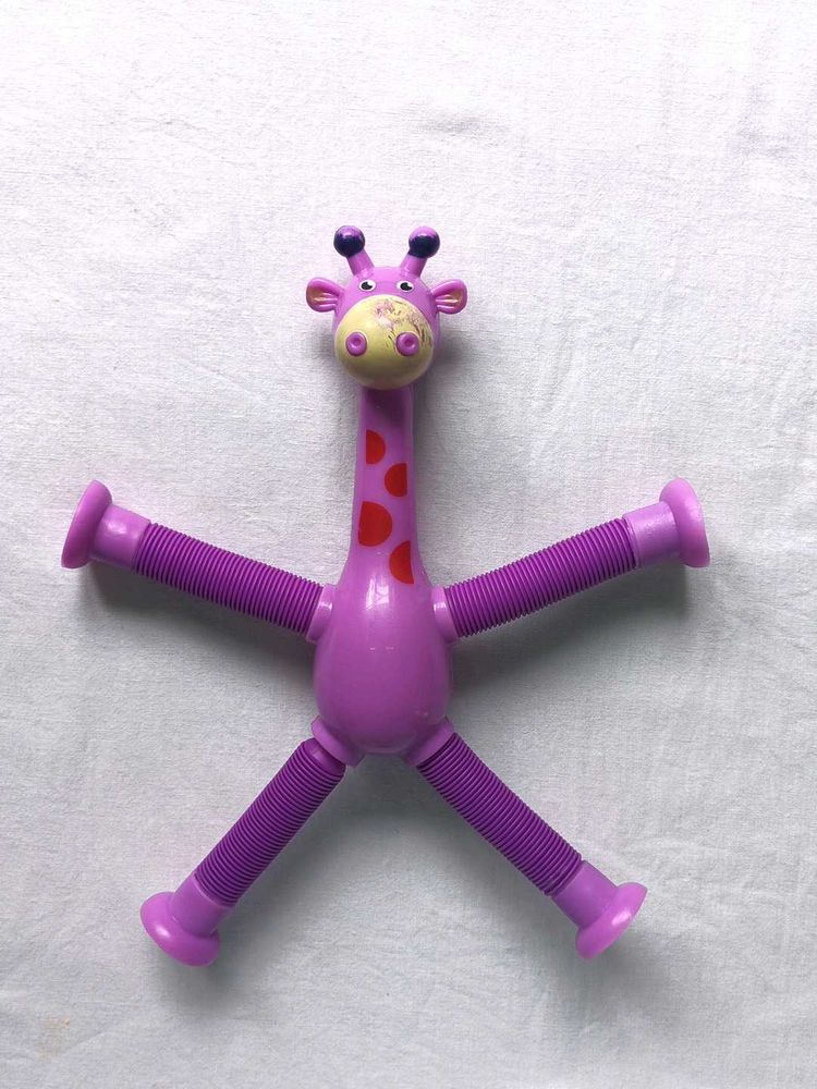 Fidget Pipe Giraffe Toy