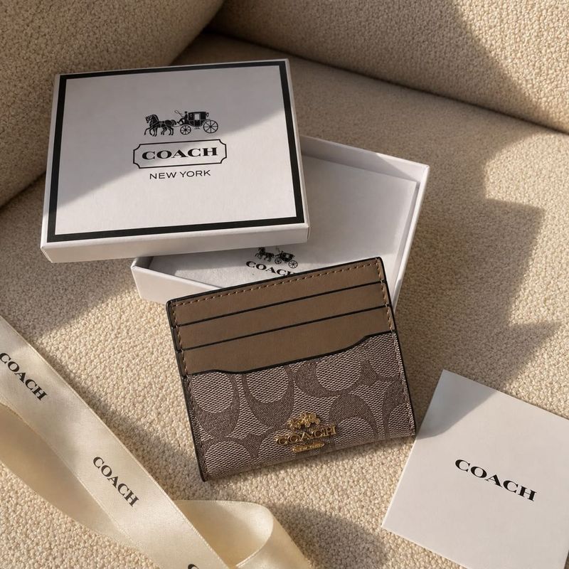 Coach Signature Card Holder