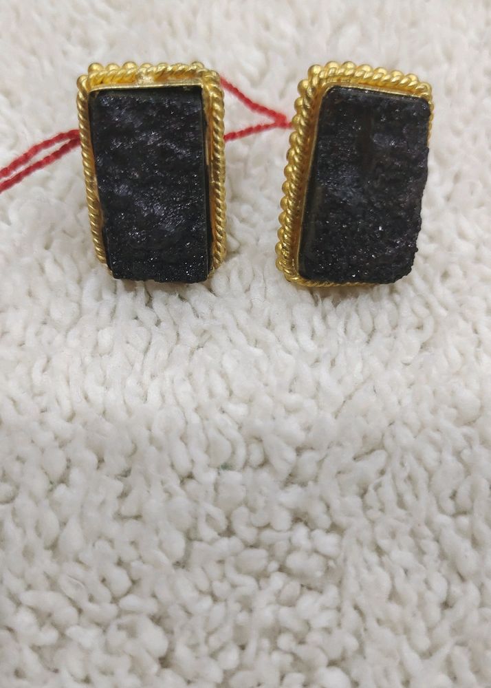Carbon Stone Studs