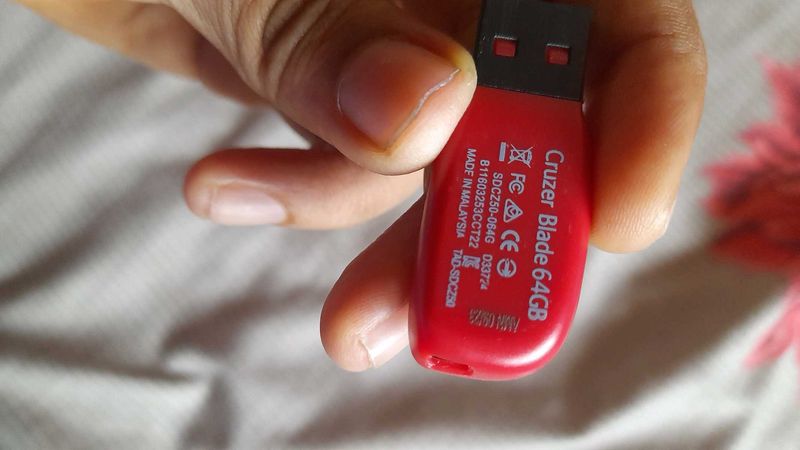 Cruzer Blade 64GB USB Drive