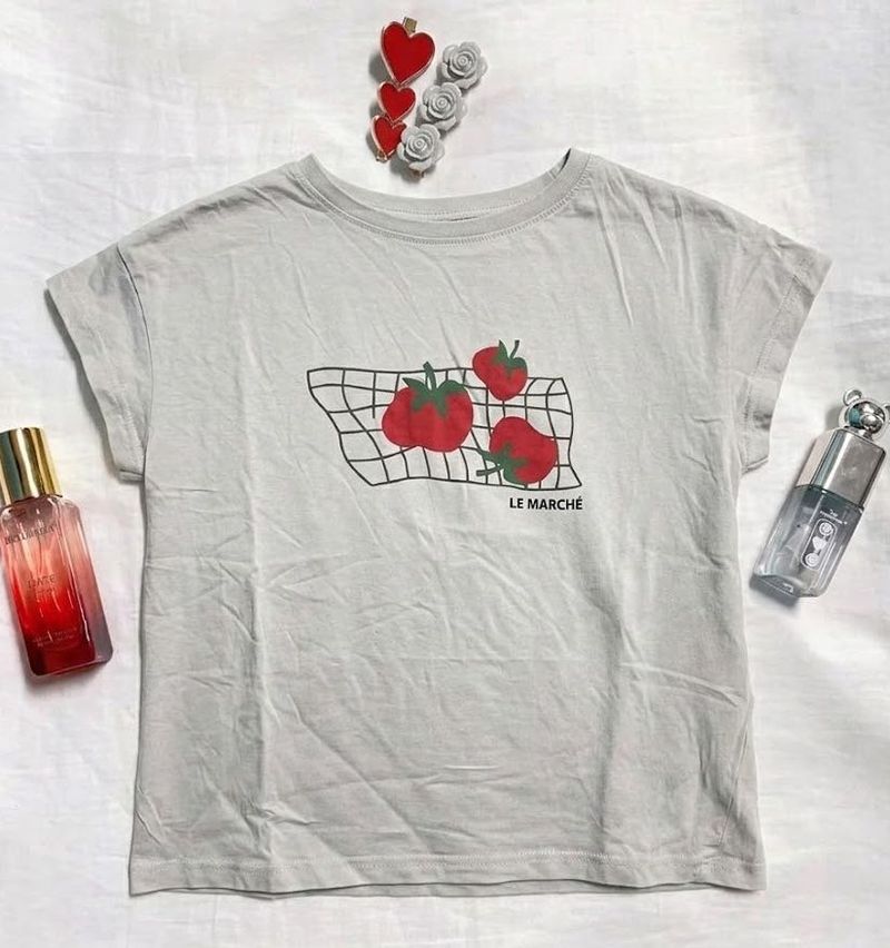 Cute 'Le Marche' Graphic Tee