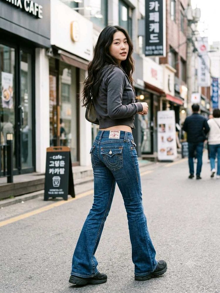 Women's True Religion "JOEY" Low-Rise Flare Jeans