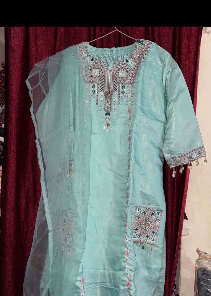 Elegant Embroidered Kurta Set