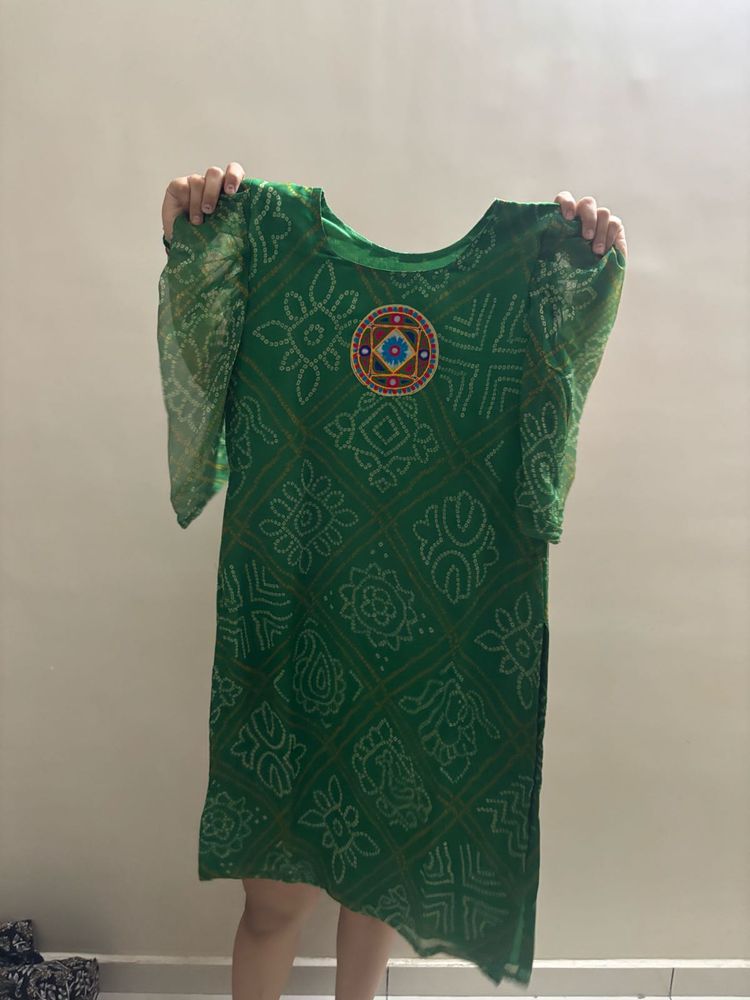 Green Bandhani Print Kurta ( size L )