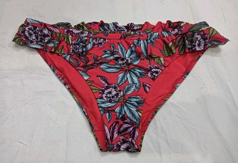 💛 Floral Ruffled Bikini Bottom